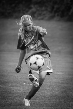 Bild 3329 - B-Juniorinnen FSG BraWie 08 - JSG Sandesneben : Ergebnis: 2:0
